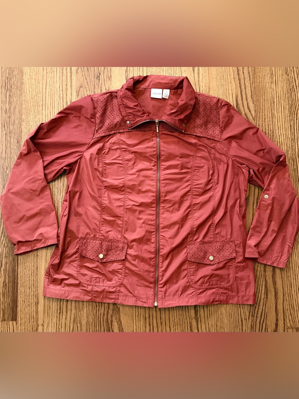 Chico's Zenergy Women’s Red Short Zip Front Jacket (3) XL Collared & Pockets